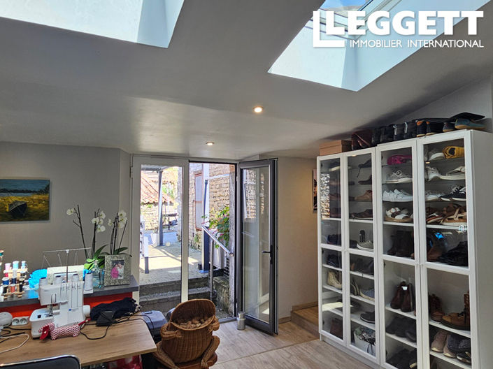 Image No.8-3 Bed House for sale