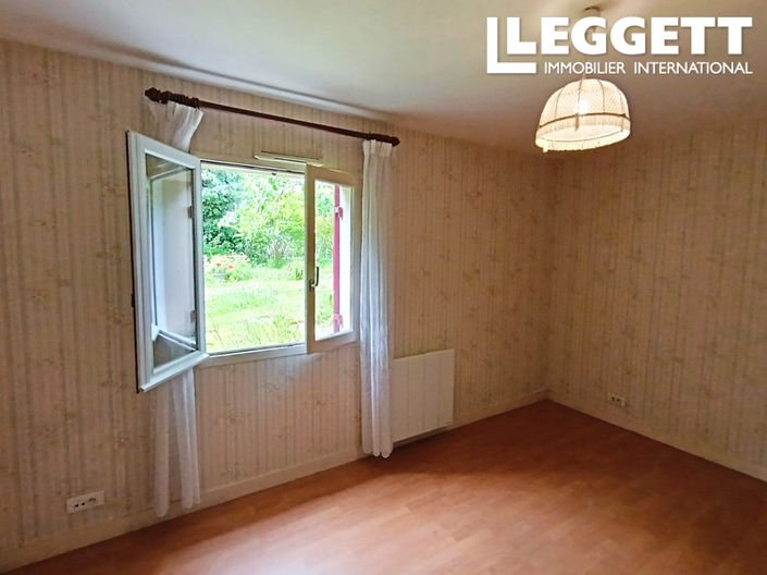 Image No.10-4 Bed House for sale