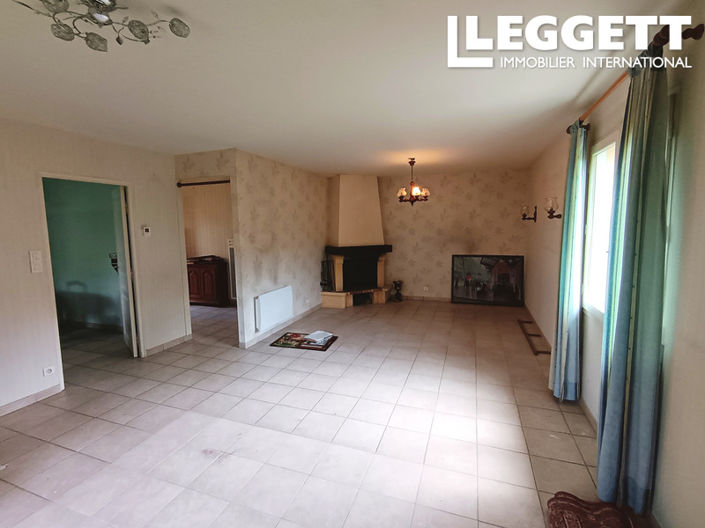 Image No.6-4 Bed House for sale