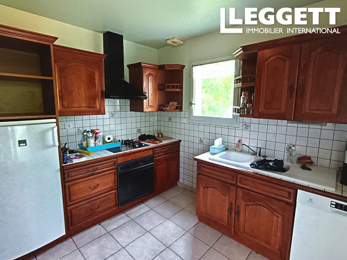 Image No.8-4 Bed House for sale