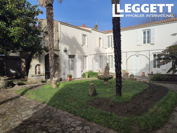 Image No.1-11 Bed House for sale