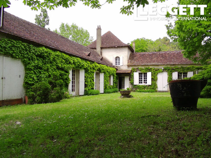 Image No.1-6 Bed House for sale