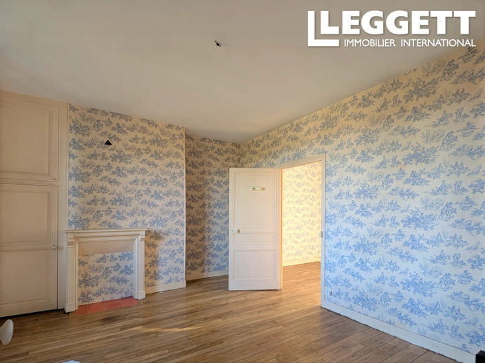 Image No.6-4 Bed House for sale