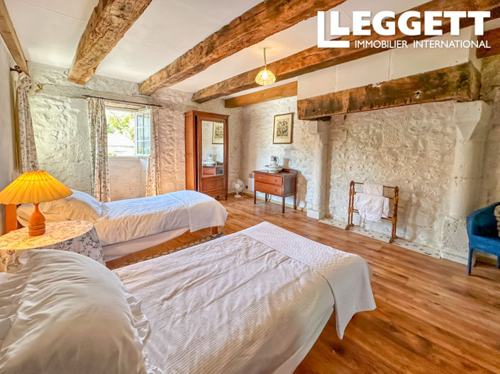 Image No.6-4 Bed House for sale