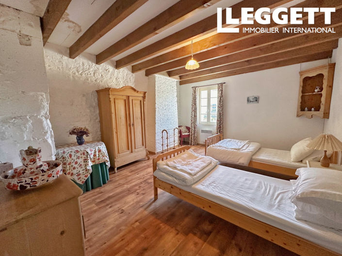 Image No.7-4 Bed House for sale