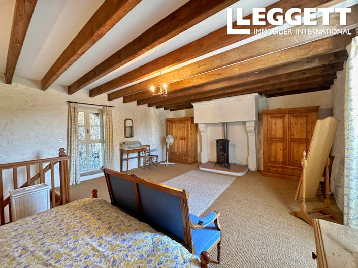 Image No.8-4 Bed House for sale