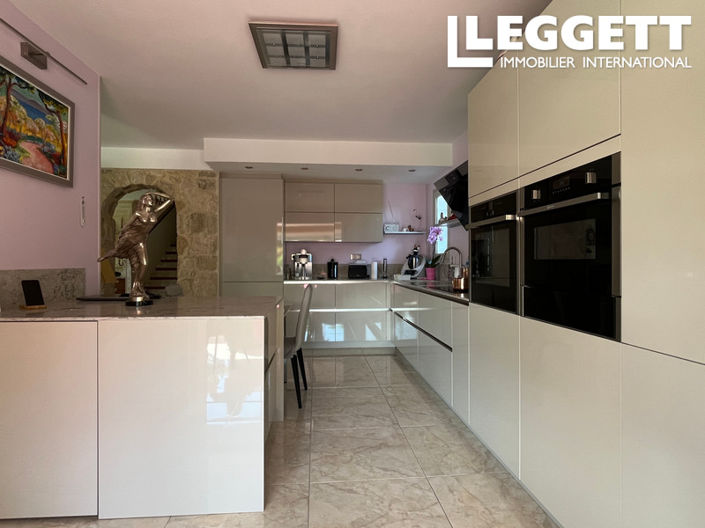 Image No.2-Maison de 6 chambres à vendre à Rochefort-du-Gard