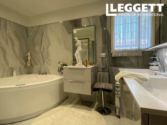 Image No.5-Maison de 6 chambres à vendre à Rochefort-du-Gard