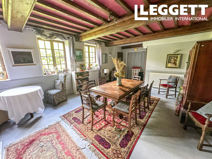 Image No.8-7 Bed House for sale