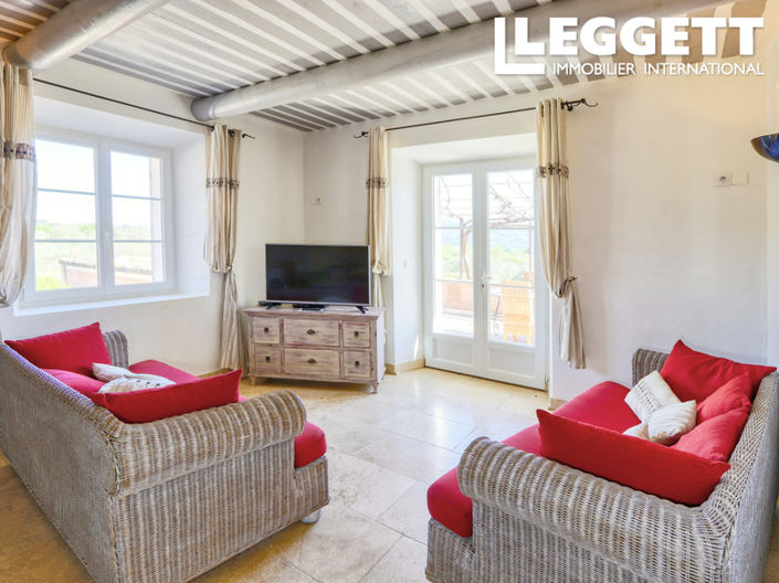 Image No.8-5 Bed House for sale