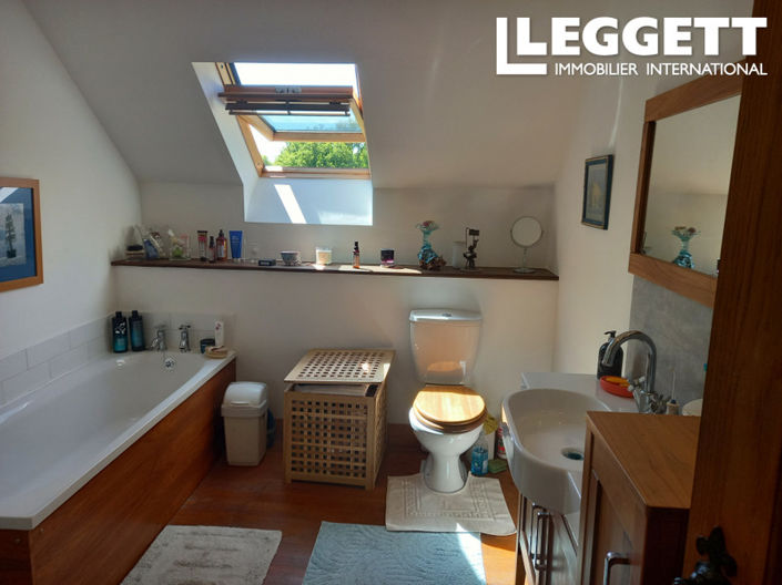 Image No.7-3 Bed House for sale