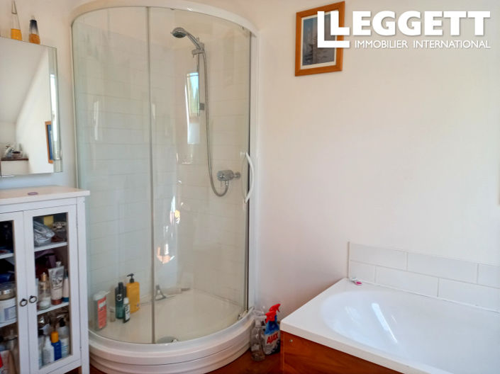 Image No.8-3 Bed House for sale