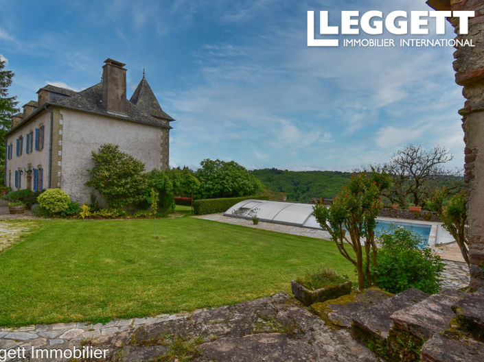 Image No.1-6 Bed House for sale