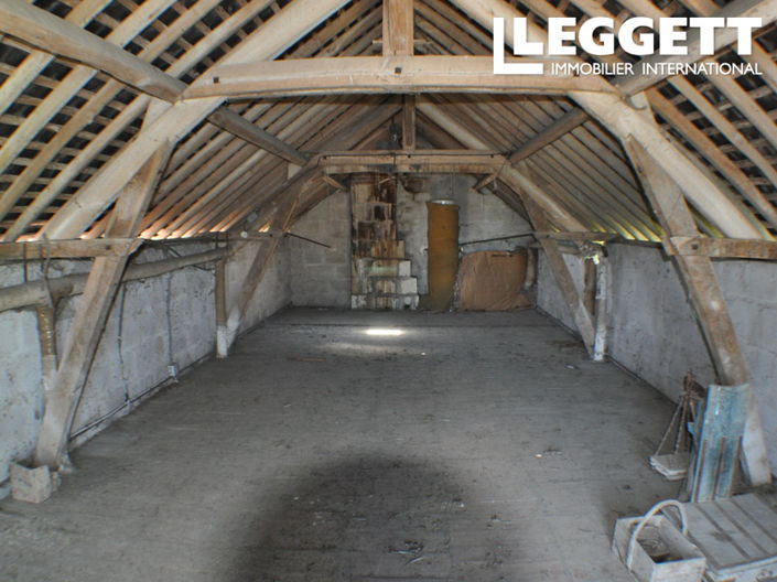 Image No.10-2 Bed House for sale