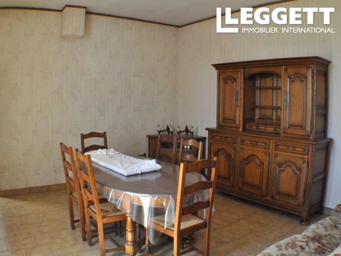 Image No.9-2 Bed House for sale