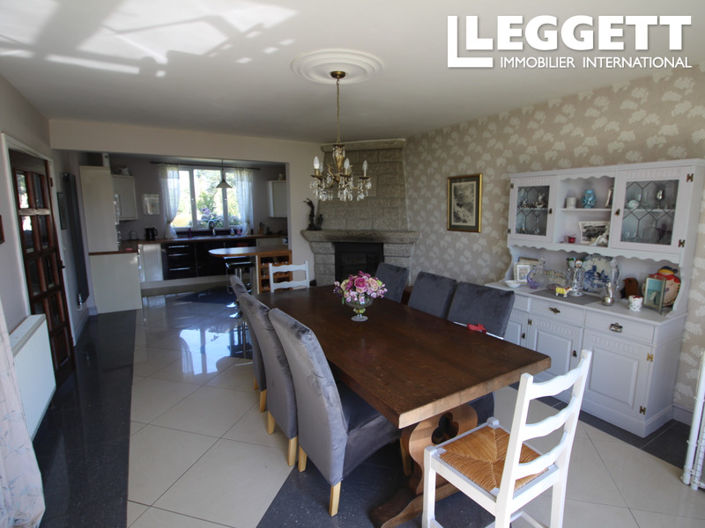 Image No.3-5 Bed House for sale