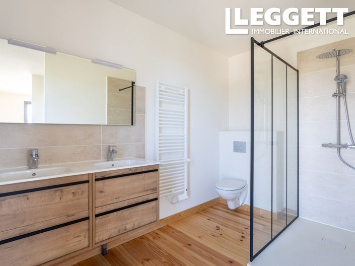 Image No.7-3 Bed House for sale