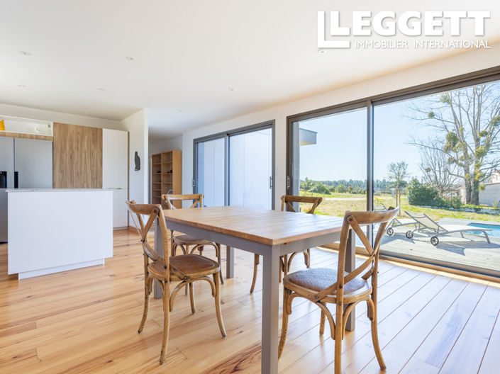 Image No.9-3 Bed House for sale