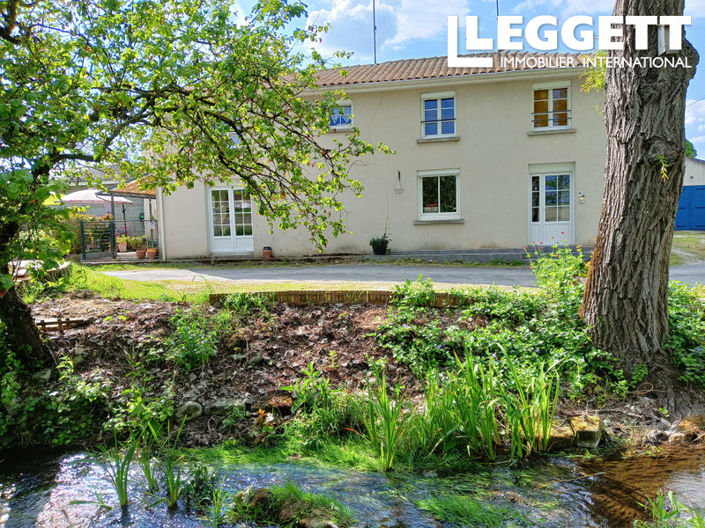 Image No.1-7 Bed House for sale