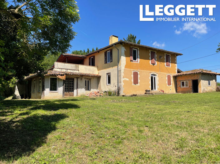 Image No.1-4 Bed House for sale