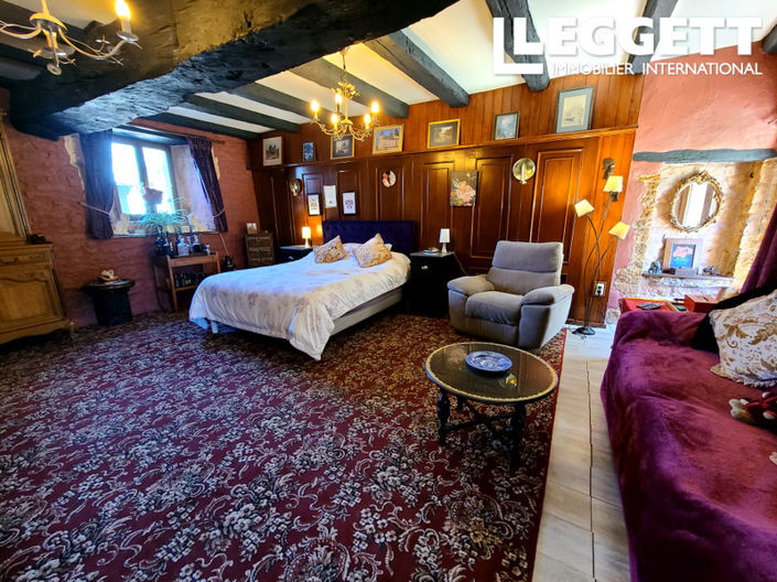 Image No.6-3 Bed House for sale