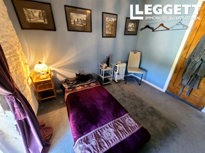 Image No.8-3 Bed House for sale