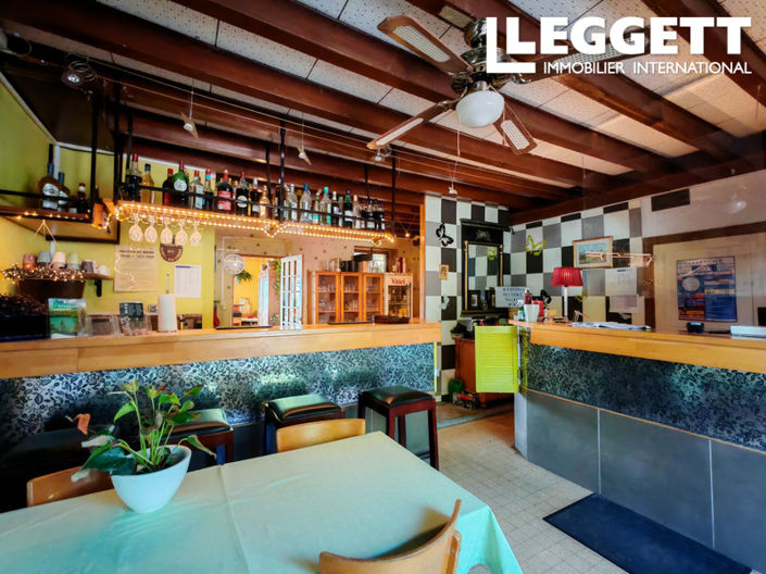 Image No.4-Commercial de 8 chambres à vendre à Lalizolle