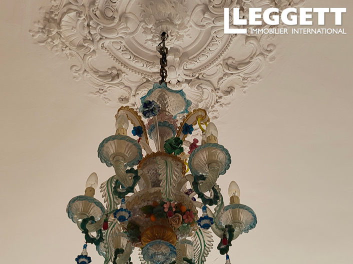 Image No.10-4 Bed House for sale