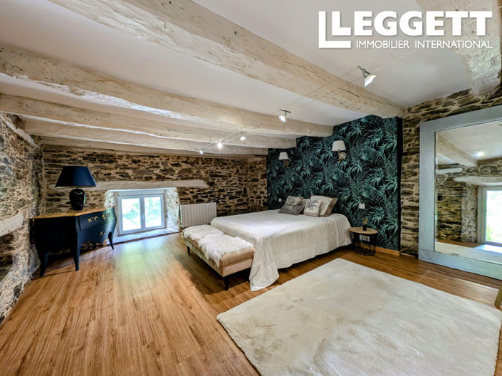 Image No.5-4 Bed House for sale