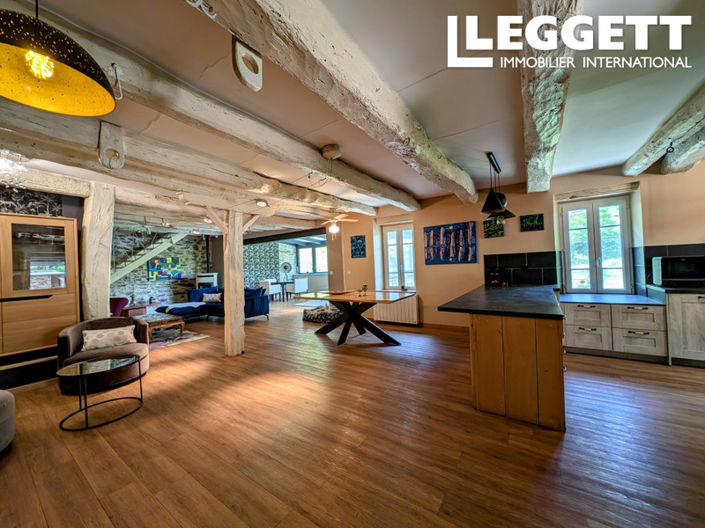 Image No.6-4 Bed House for sale