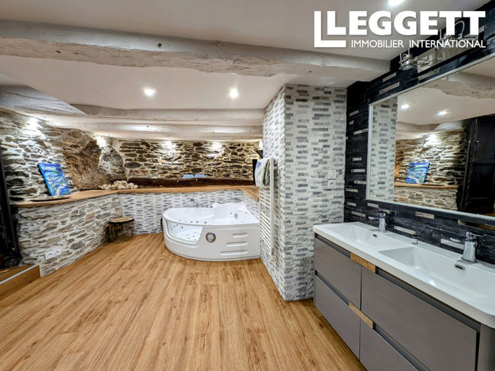 Image No.5-4 Bed House for sale