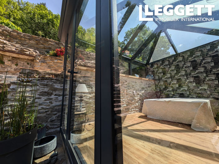 Image No.8-4 Bed House for sale