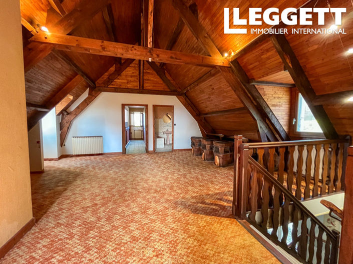 Image No.8-3 Bed House for sale