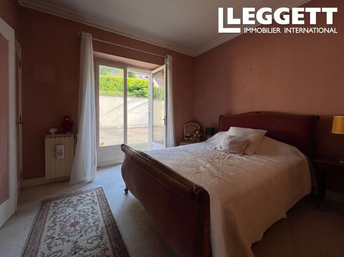 Image No.9-3 Bed House for sale