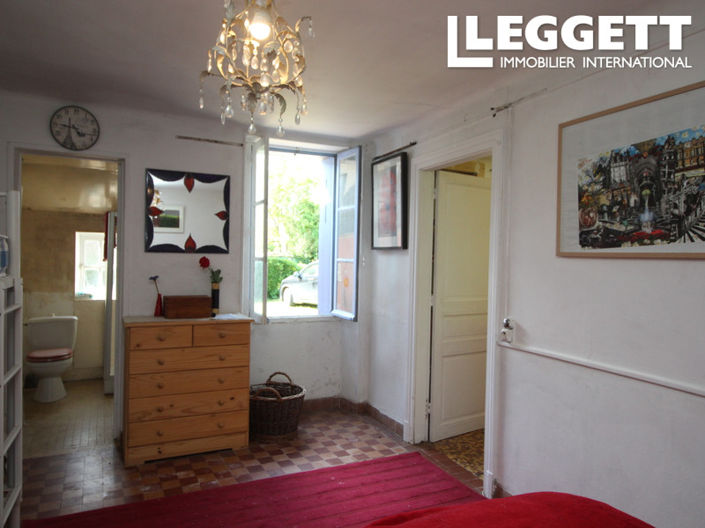 Image No.6-2 Bed House for sale