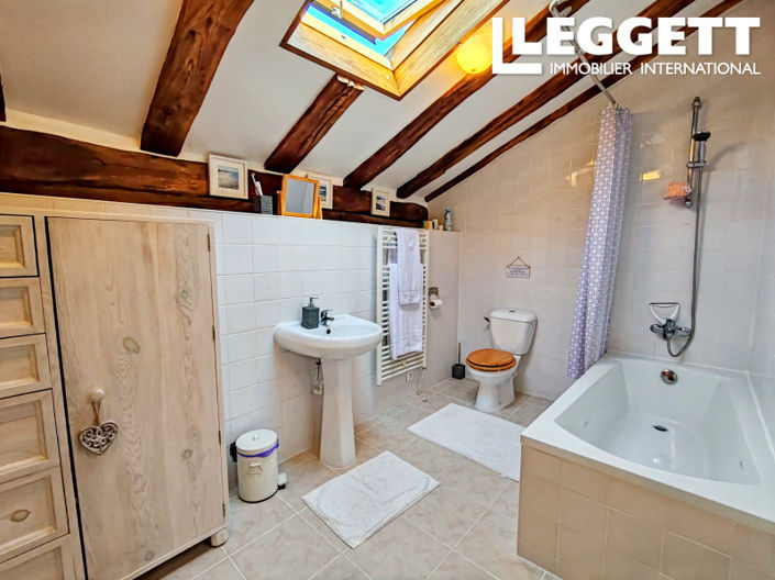 Image No.9-3 Bed House for sale