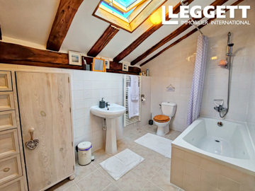 ahr0chm6ly9jzg4uagvzdglhlmltbw8vaw1hz2uvvevom