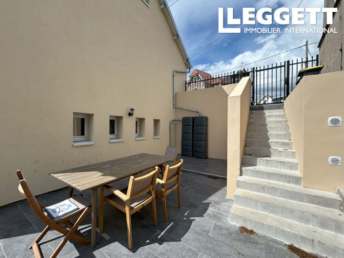 Image No.10-6 Bed House for sale