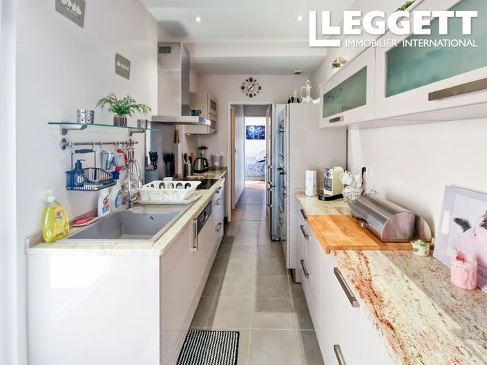 Image No.10-2 Bed Apartment for sale