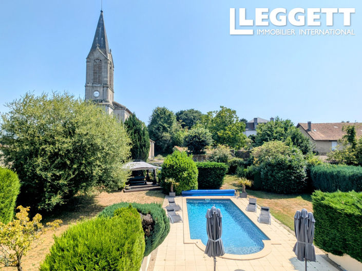 Image No.2-8 Bed Chateaux for sale