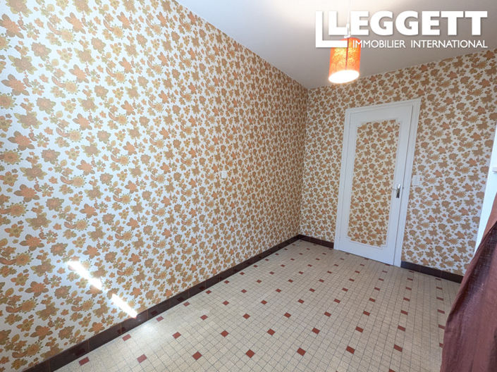 Image No.10-5 Bed House for sale