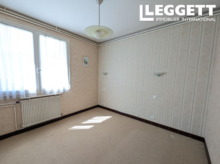 Image No.9-5 Bed House for sale