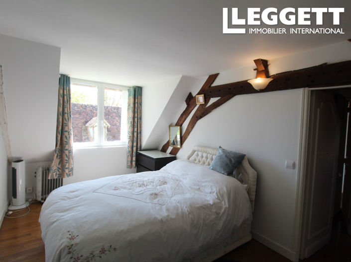 Image No.8-3 Bed House for sale