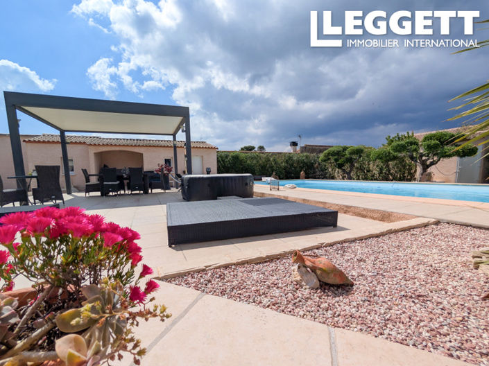 Image No.10-3 Bed House for sale