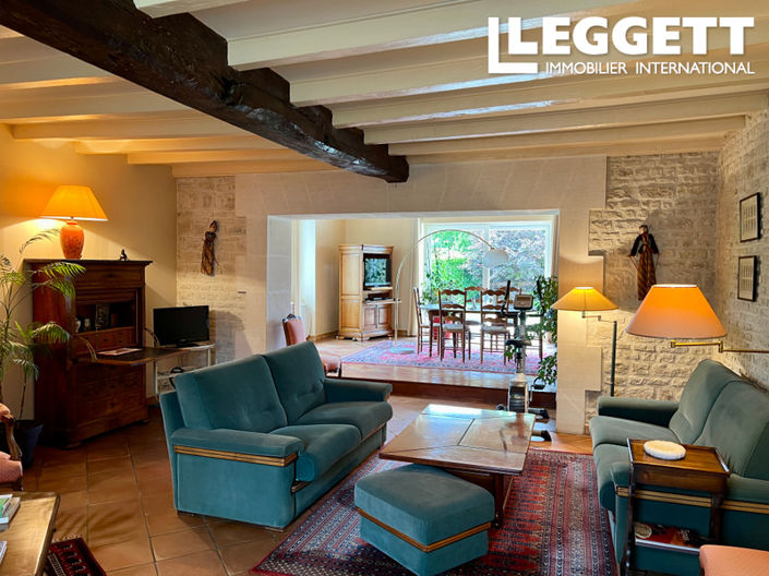 Image No.1-6 Bed House for sale
