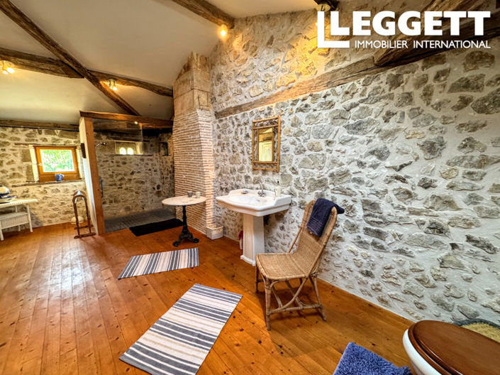 Image No.7-3 Bed House for sale