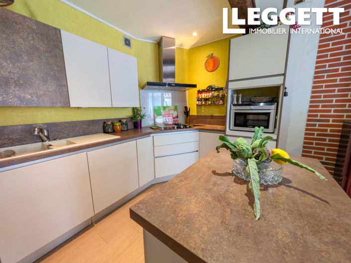 Image No.4-4 Bed House for sale