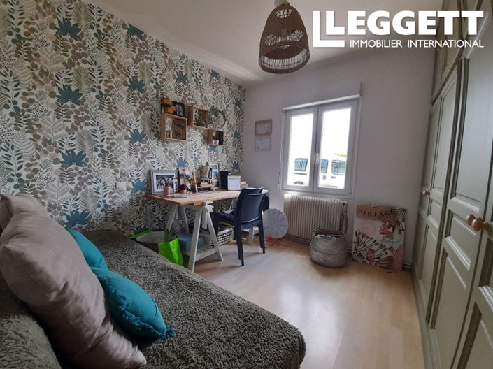 Image No.5-5 Bed House for sale