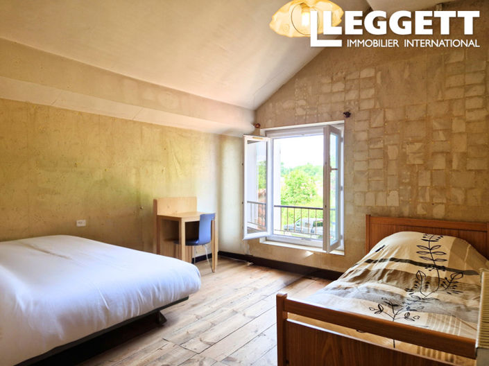 Image No.7-5 Bed House for sale