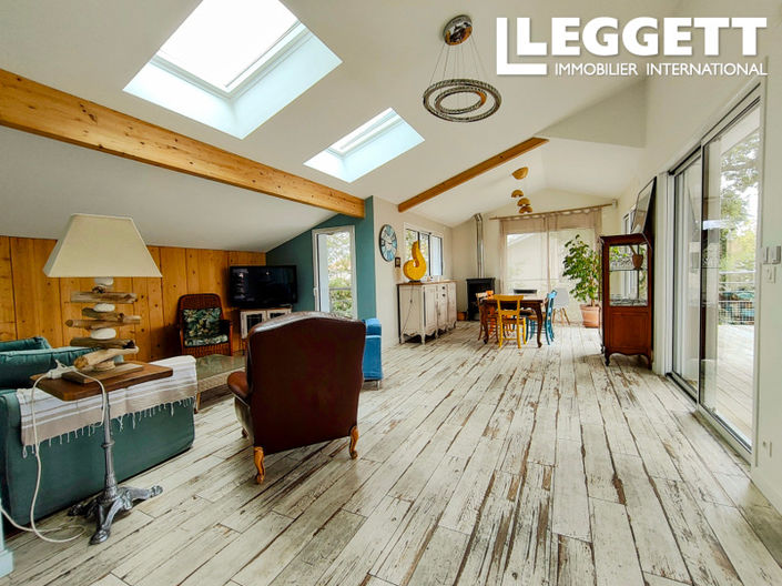 Image No.1-4 Bed House for sale